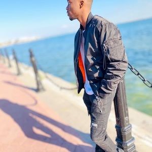 Meet your Posher, Chadrack